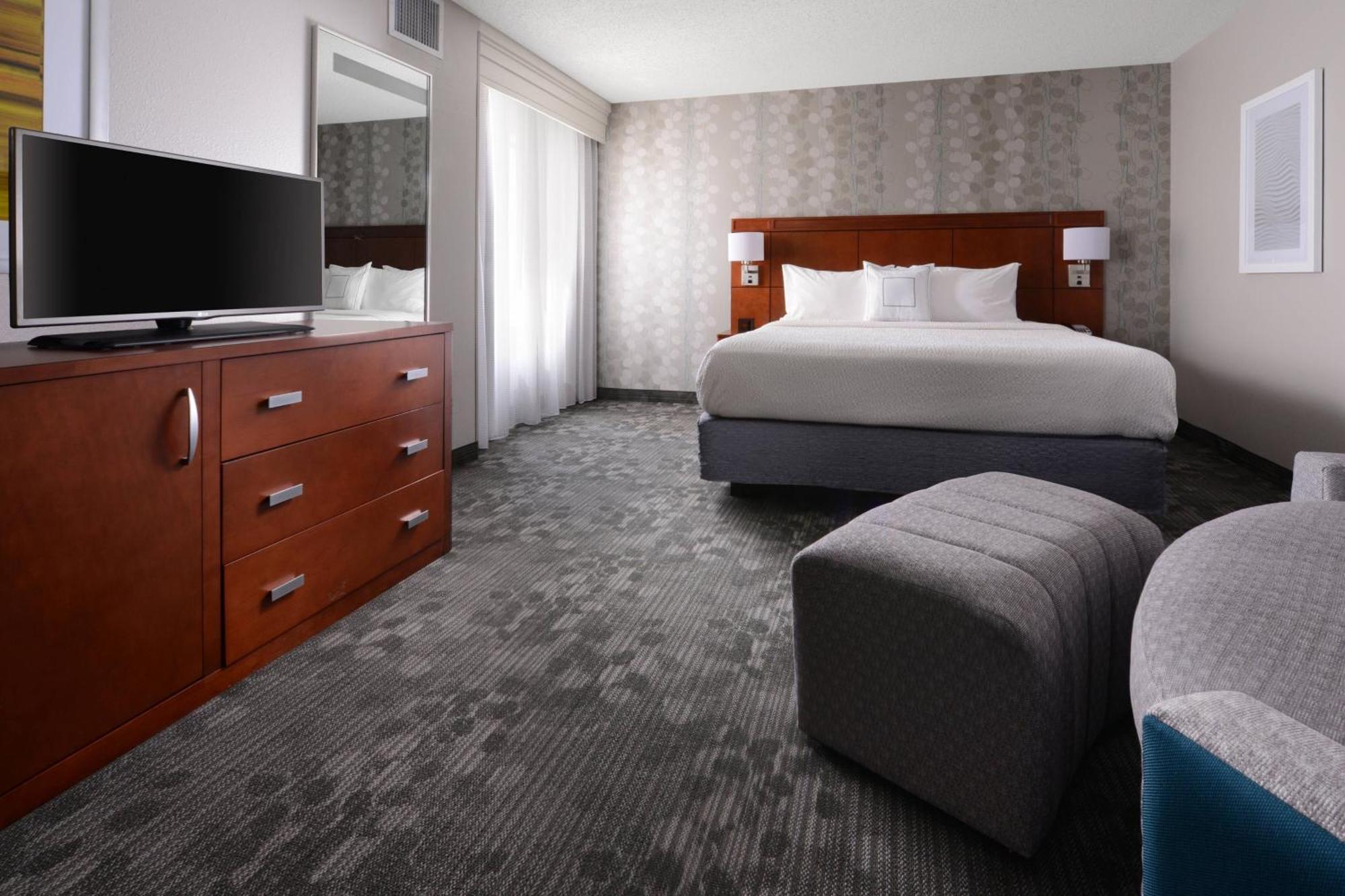 Courtyard Marriott Houston Pearland Hotel Exterior foto